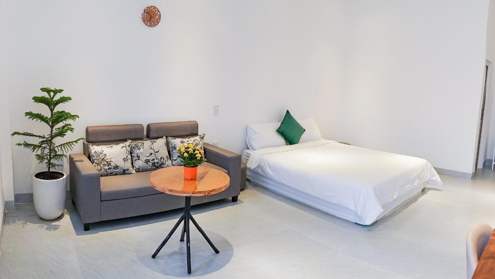 Local White House - Ecofriendly Homestay Da Nang Exterior photo